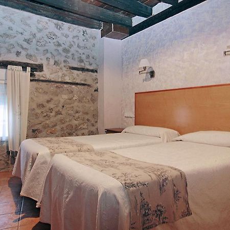 Hotel Rural Los Abuelos Montemayor de Pililla Exteriör bild