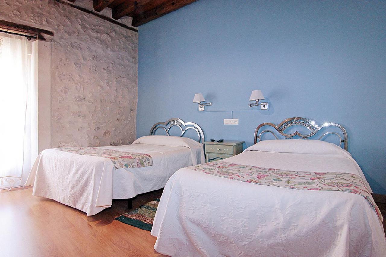Hotel Rural Los Abuelos Montemayor de Pililla Exteriör bild